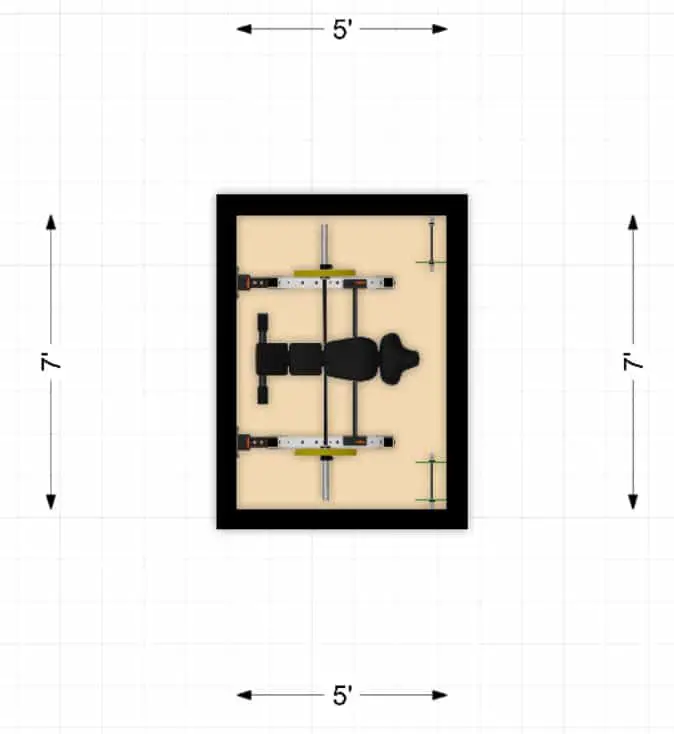 Floor plan of a squat rack and bench in a small space.