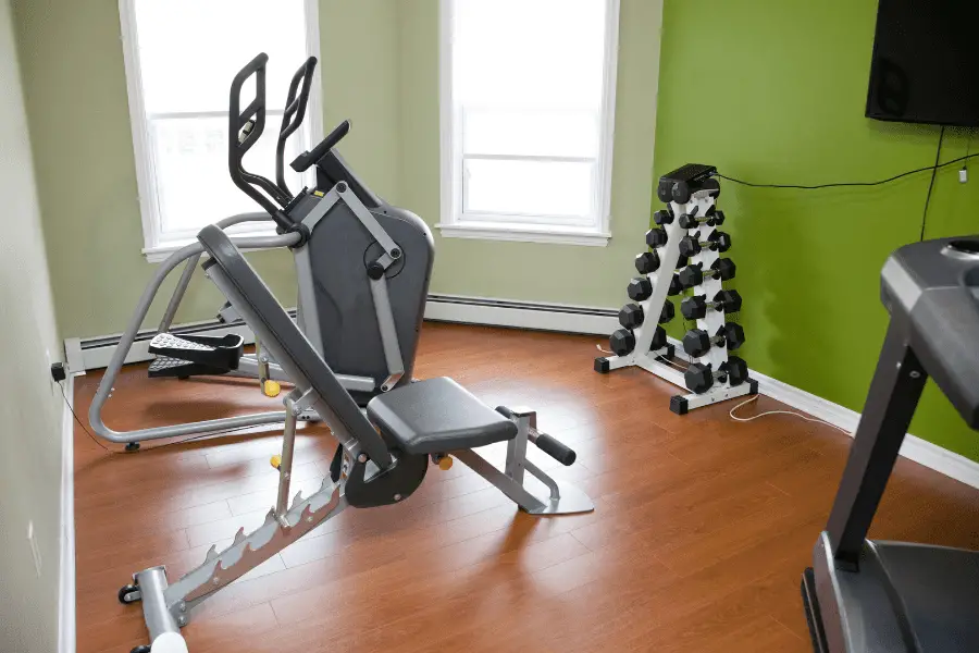 Image of a gym in an apartment.
